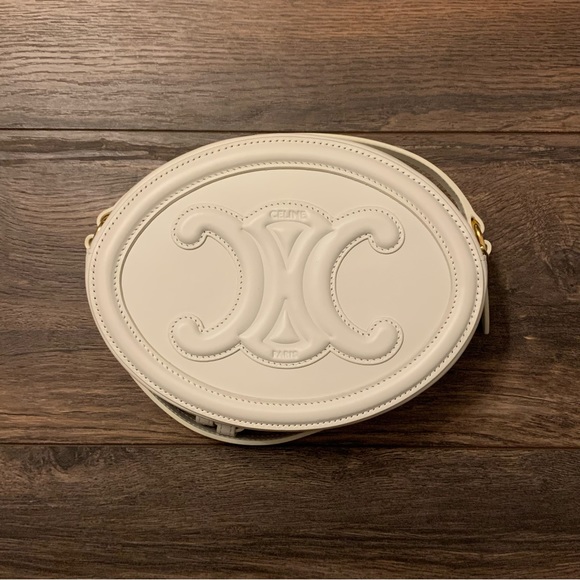 Celine Oval Bag Cuir Triomphe in White Smooth Calfskin - Picture 3 of 14